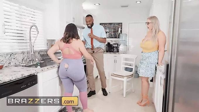 Dani Valentina menemukan perselingkuhan Jovan Jordan dengan Lila Lovely, yang mengarah pada pertemuan seksual bersama di Brazzers.