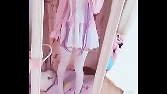 Sesi Solo Dengan Persembahan Cosplay Kanna