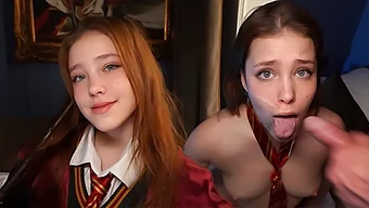 Nicole'Un Dar Amcığı Sert Hermione Granger Cosplay'De Sikişiyor