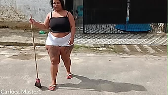 Vizinha Latina Tem Uma Bunda Grande E É Pega Por Um Viciado Em Sexo Facial