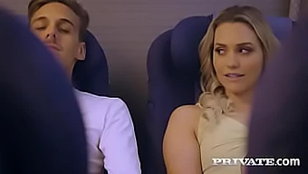 Kecantikan Amerika Mia Malkova Melakukan Deepthroat Dan Face Fuck Di Jet Pribadi